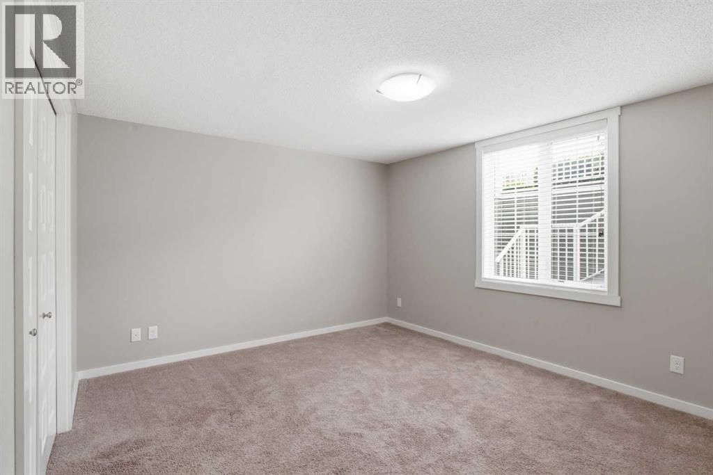 550 Mckenzie Towne Close Southeast - Photo 29