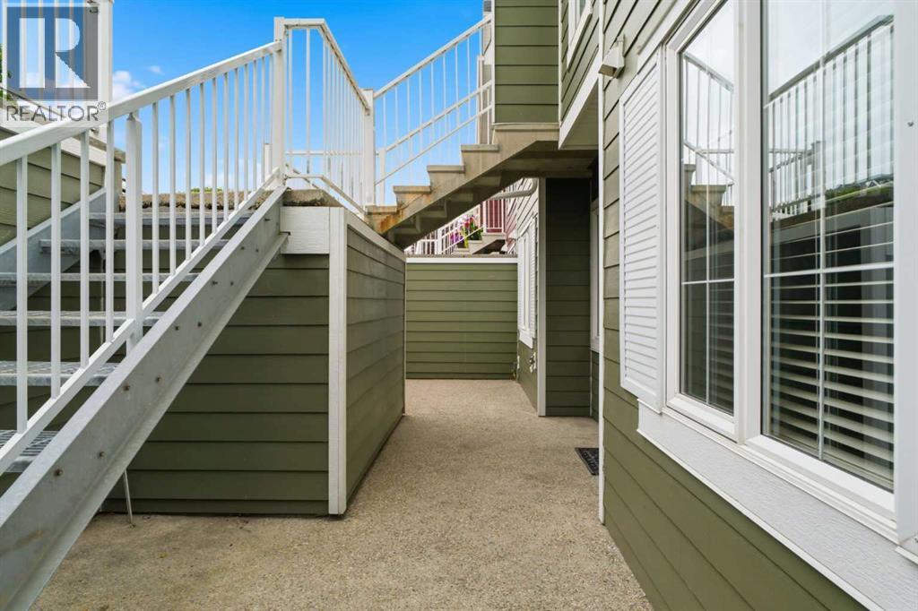 550 Mckenzie Towne Close Southeast - Photo 38