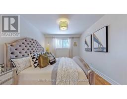 Upper - 17 Baroness Crescent, Toronto, ON M2J3K4 Photo 19