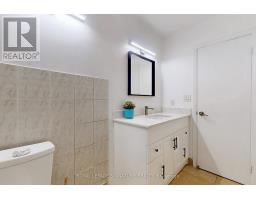 Upper - 17 Baroness Crescent, Toronto, ON M2J3K4 Photo 23
