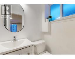 Upper - 17 Baroness Crescent, Toronto, ON M2J3K4 Photo 31