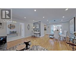 Upper - 17 Baroness Crescent, Toronto, ON M2J3K4 Photo 7