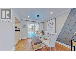 Upper - 17 Baroness Crescent, Toronto, ON M2J3K4 Photo 9