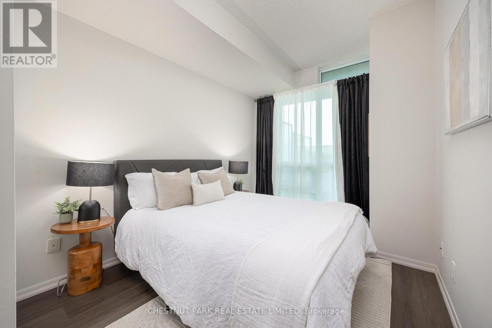 #808 215 FORT YORK BOULEVARD - 16
