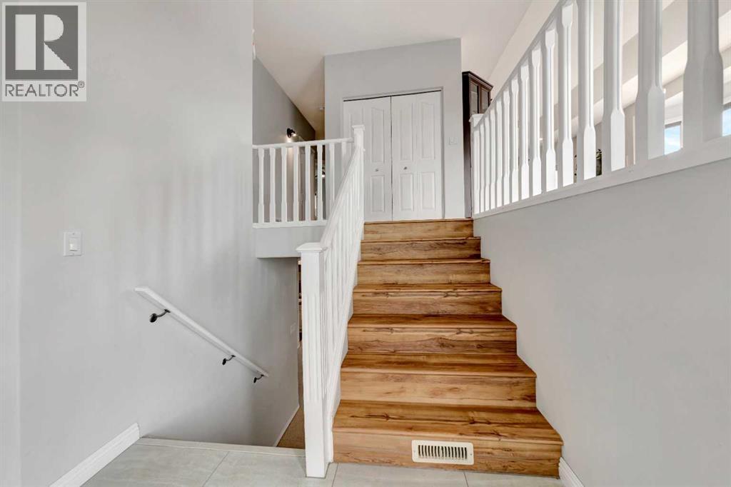 2001 47A Avenue Close - Image 5