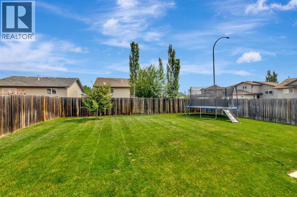2001 47A Avenue Close - Image 38