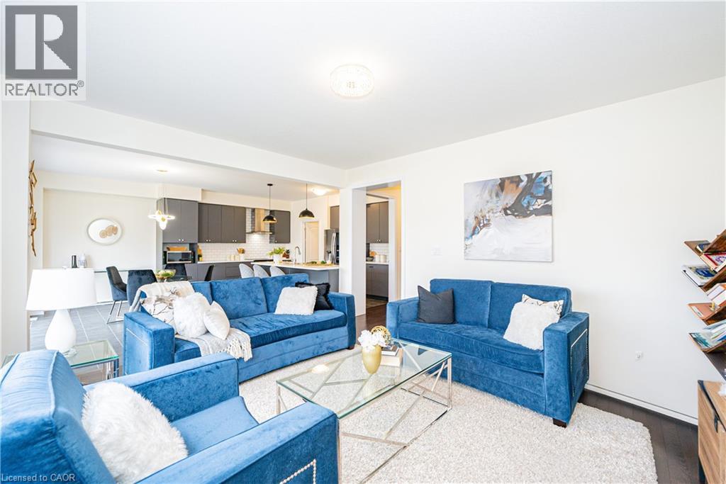 22 OAKTREE Drive - Image 11