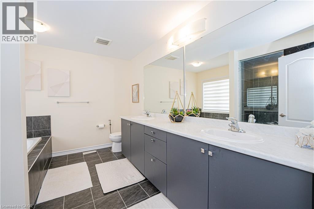 22 OAKTREE Drive - Image 26