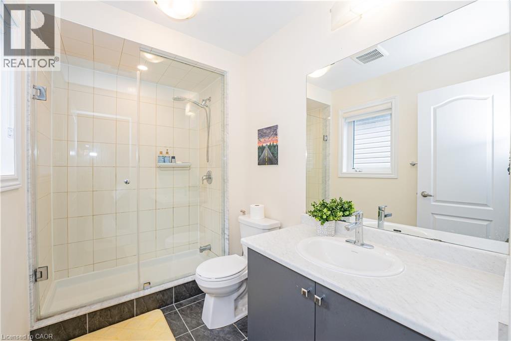22 OAKTREE Drive - Image 30