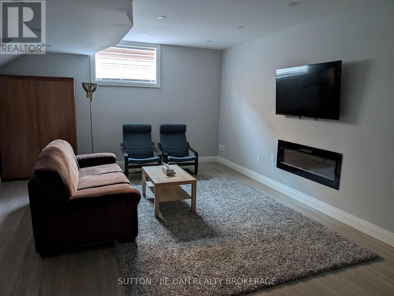 98 LOCKY LANE - 26