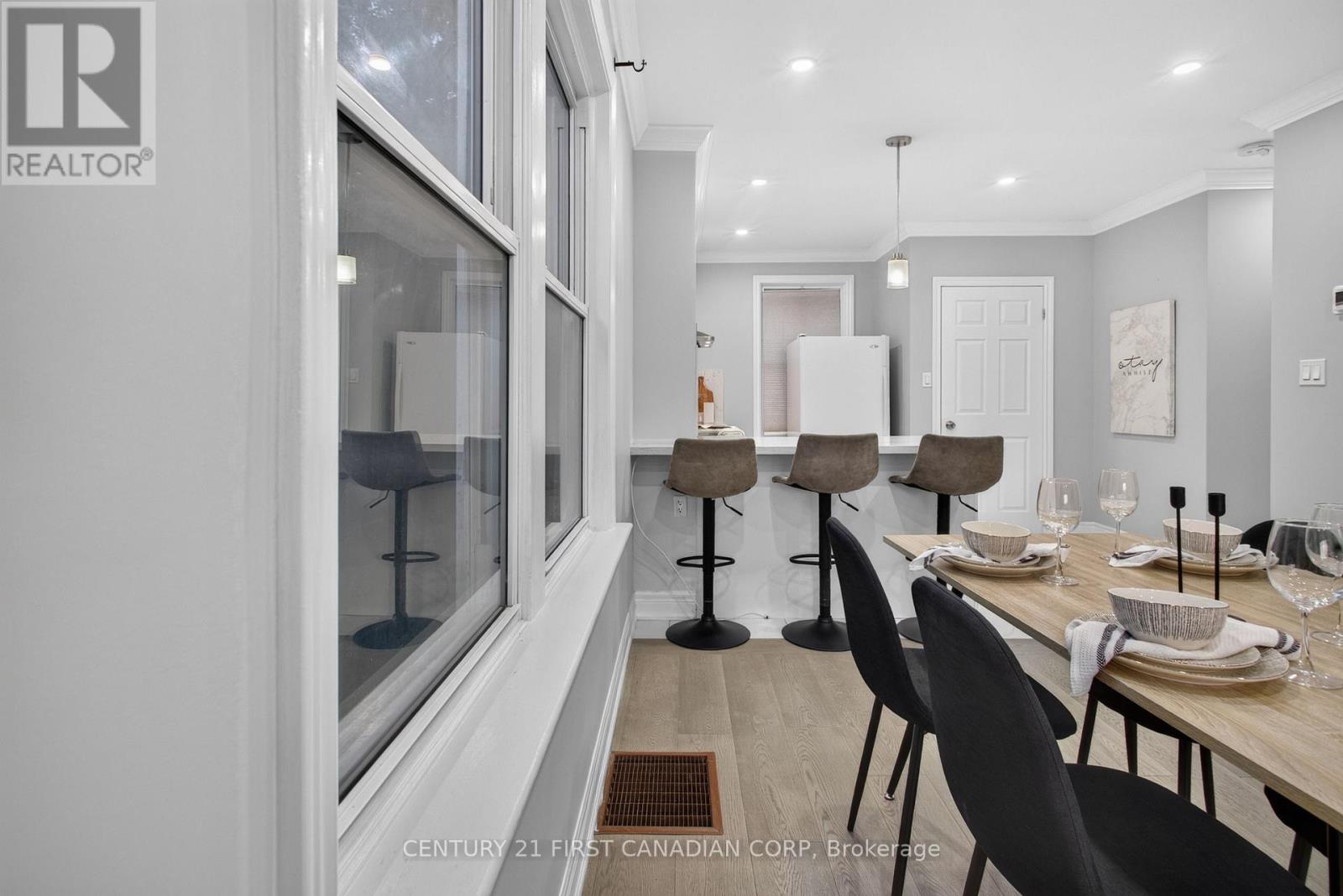 384 WHARNCLIFFE ROAD S - Image 12
