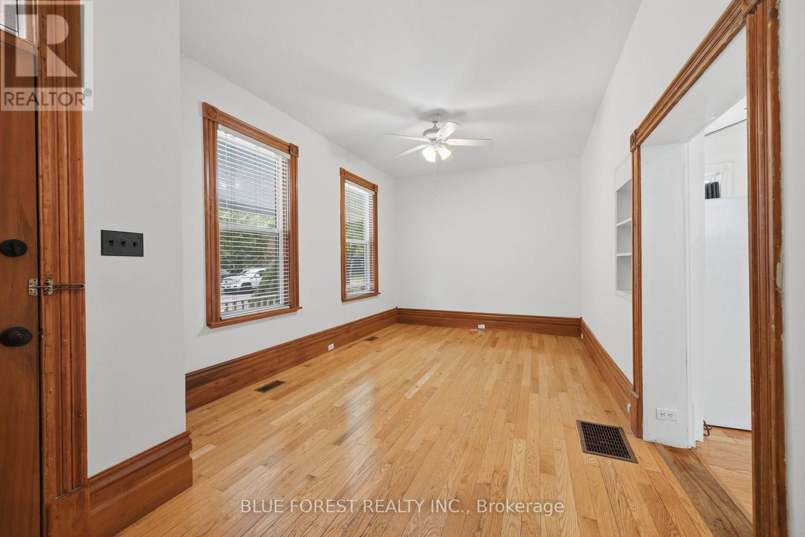 548 ELIZABETH STREET - Image 5