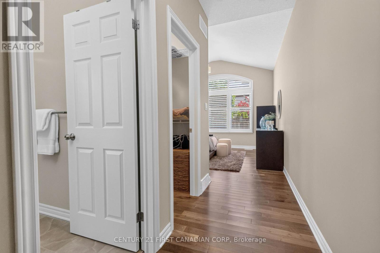 3183 PINCOMBE DRIVE - Image 20