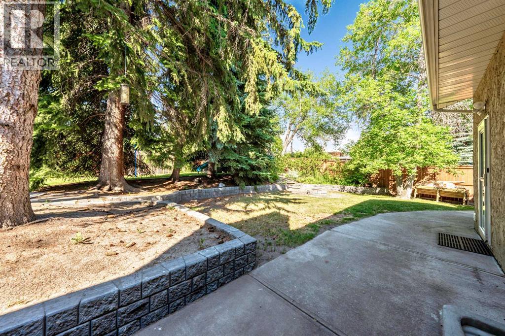224 Varsity Crescent Northwest - Photo 32