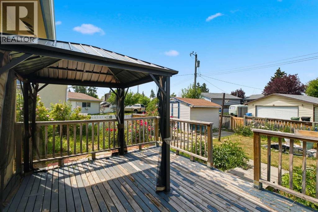 7807 Olympia Bay SE - Image 35