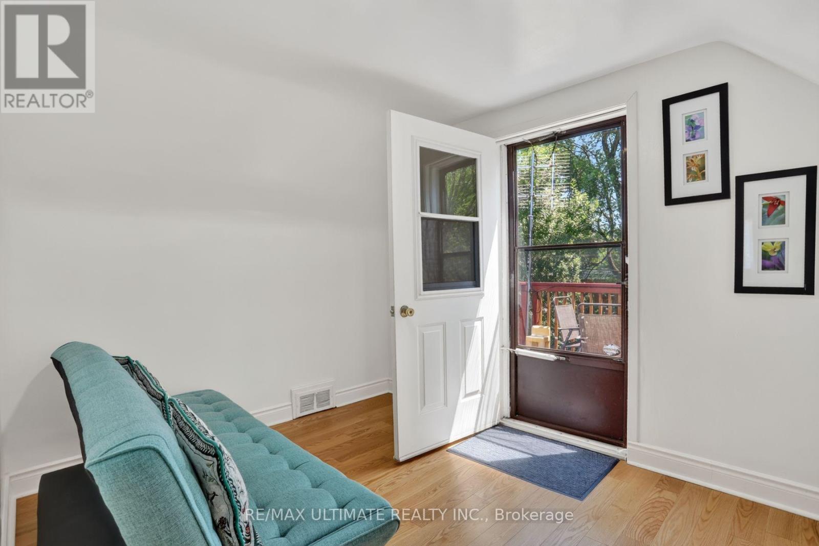 11 MIDHOLM DRIVE - 29