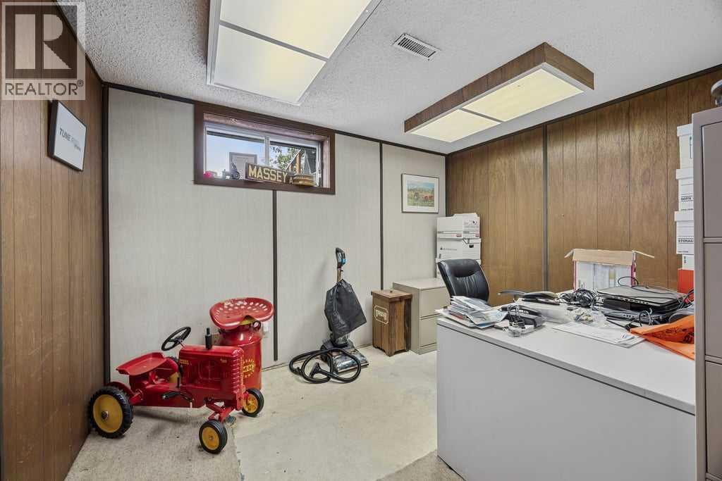 33080 Rocky Range View - Image 36