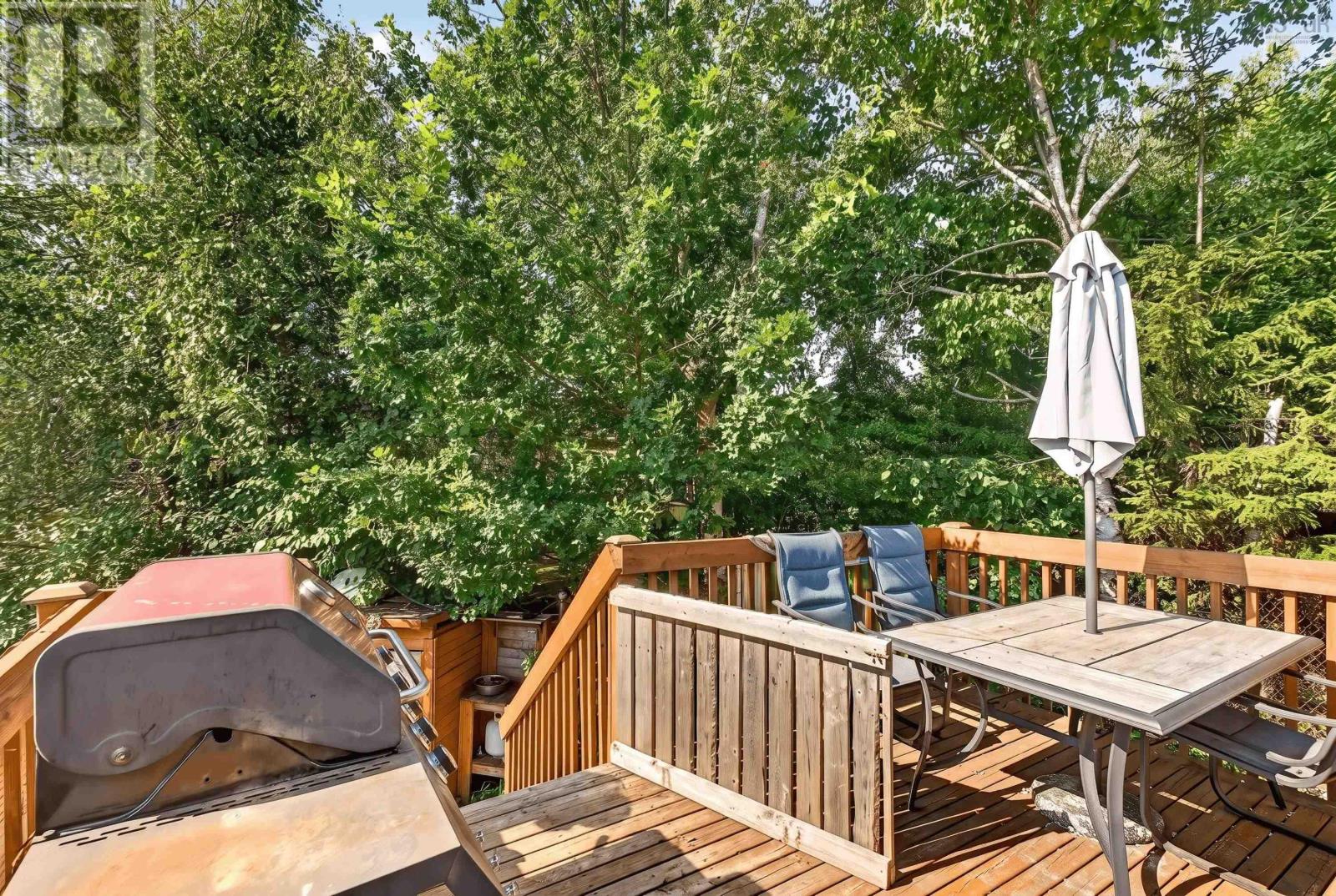 Property 23 of 36 of 20 Apollo Court