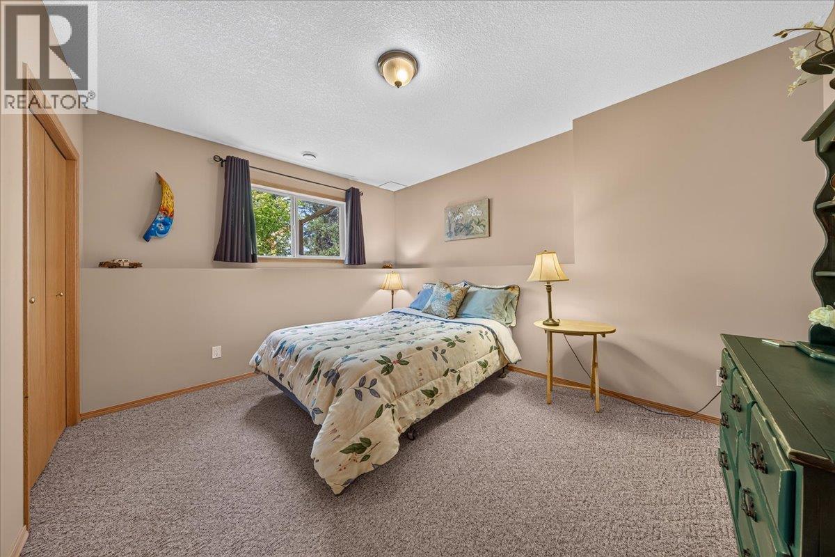 794 WESTRIDGE Drive - 27