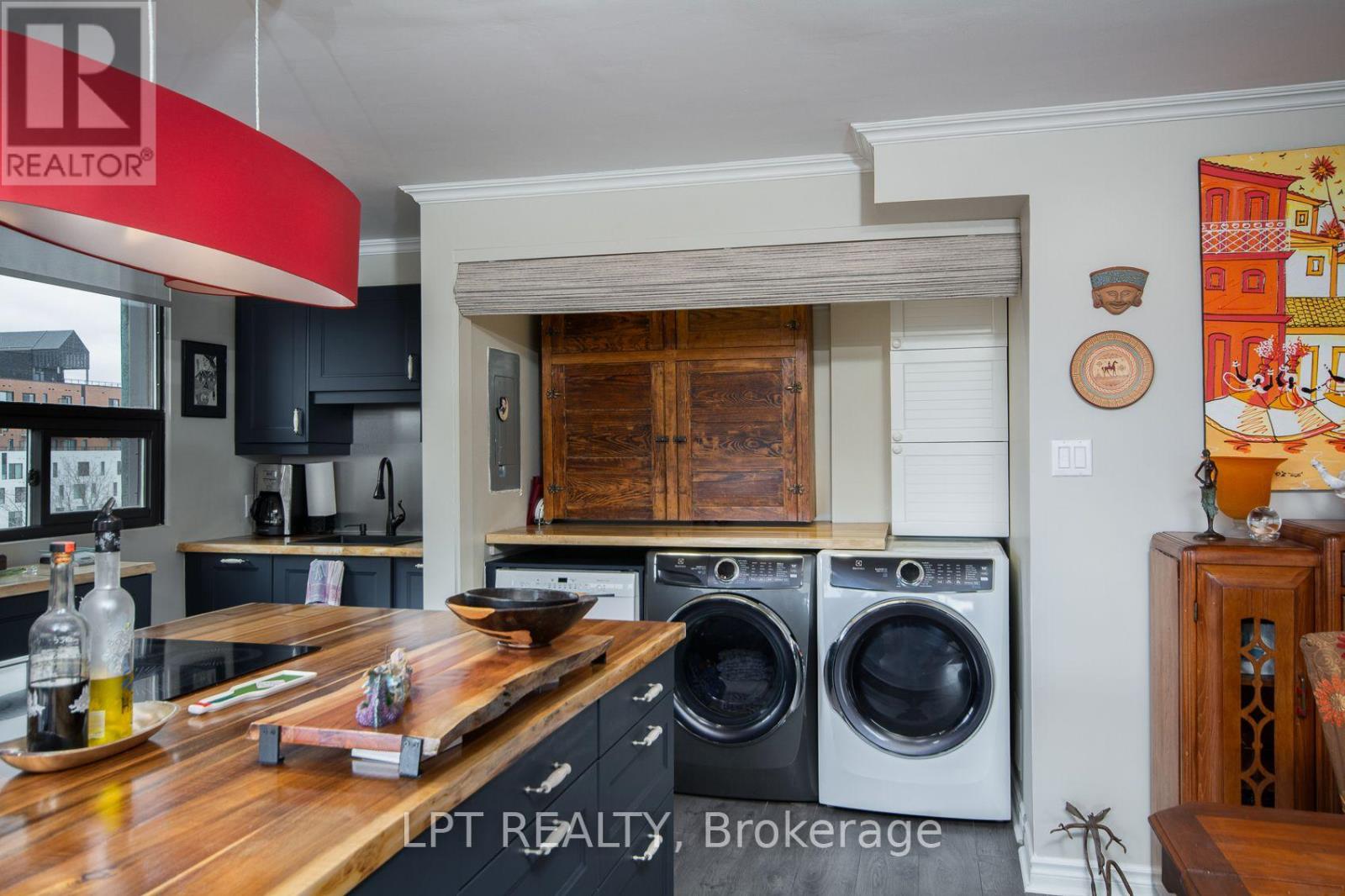 #703 40 ARTHUR STREET - 14