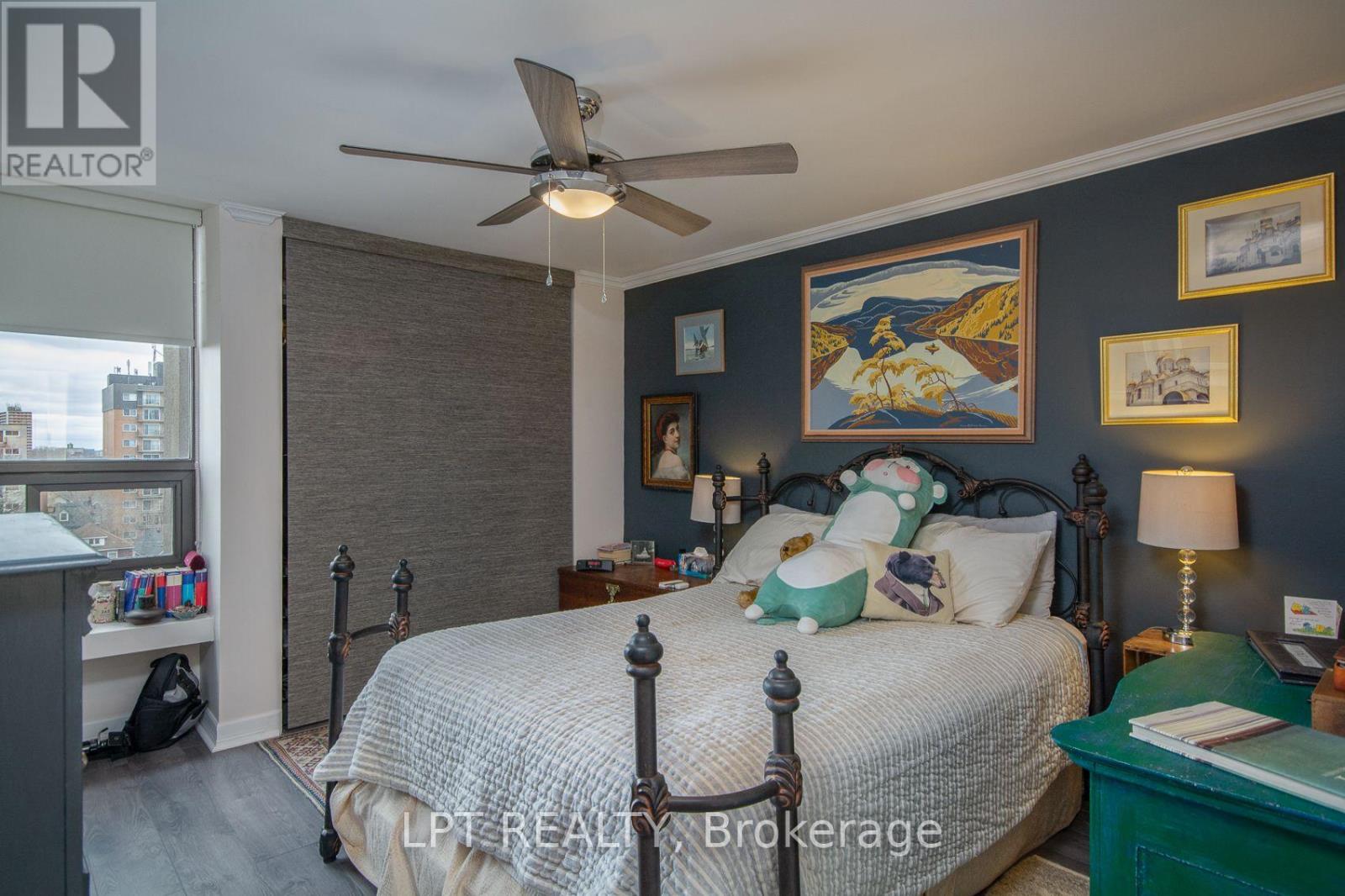 #703 40 ARTHUR STREET - 22