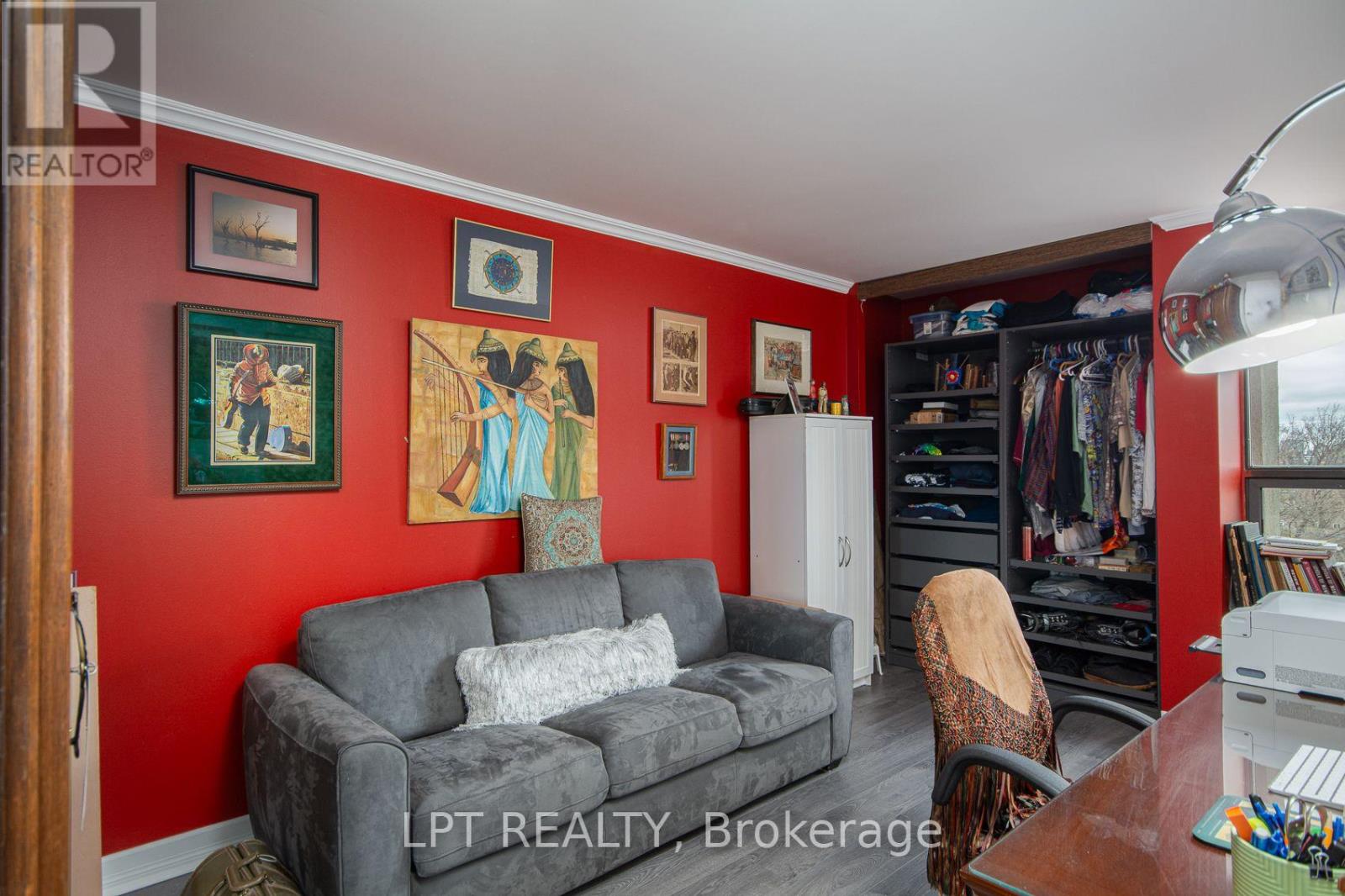 #703 40 ARTHUR STREET - 23