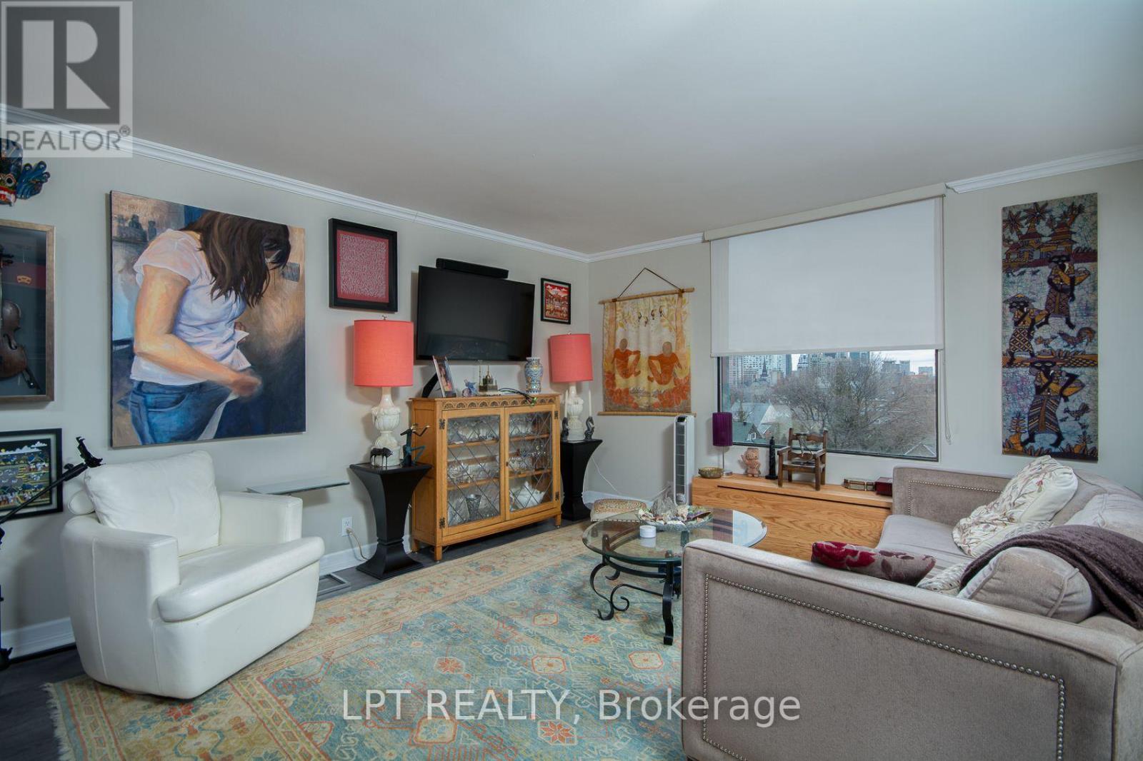 #703 40 ARTHUR STREET - 9