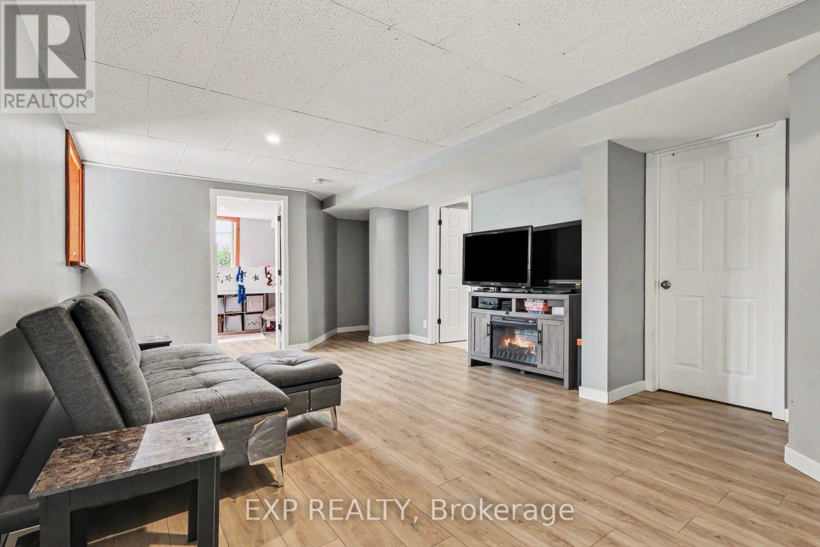 2661 CONCESSION 2 STREET - Image 22