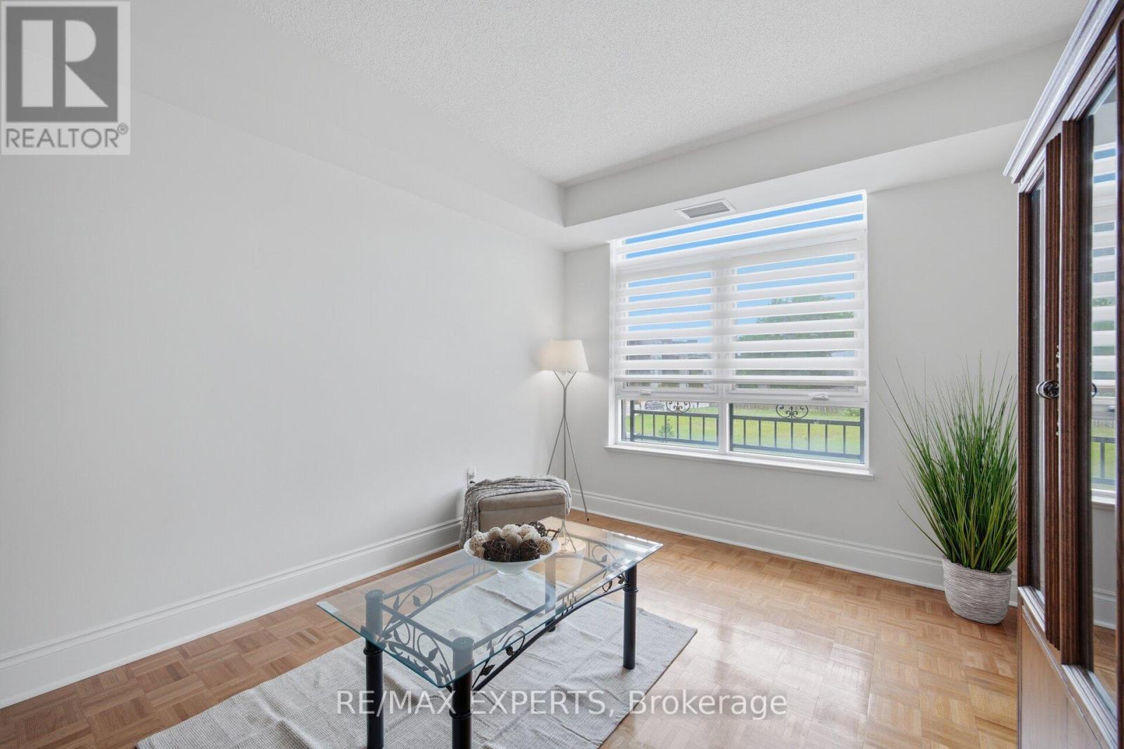 #209 53 WOODBRIDGE AVENUE - 15