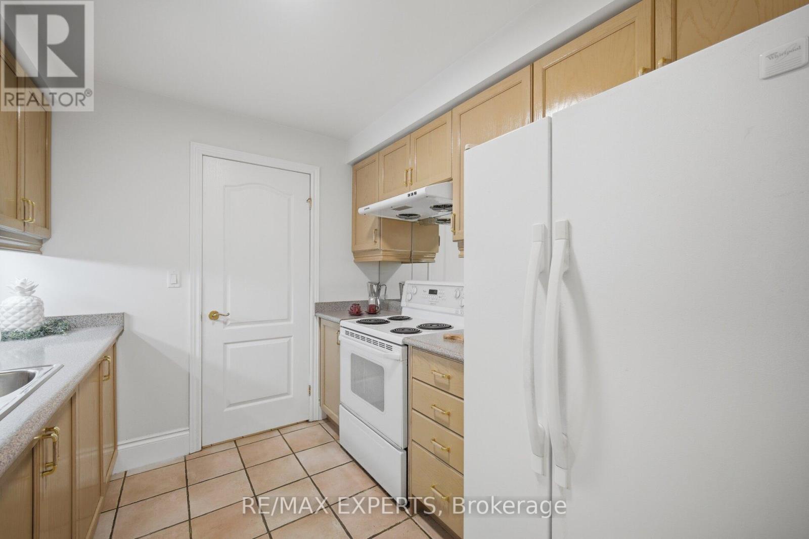 #209 53 WOODBRIDGE AVENUE - 9
