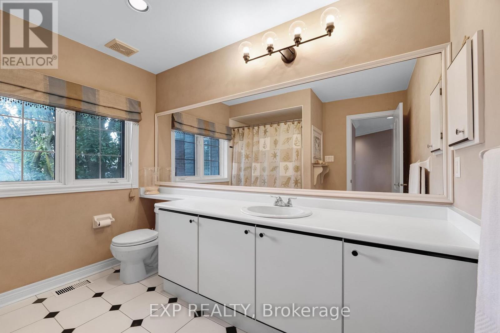 591 PLANTATION GATE - 34