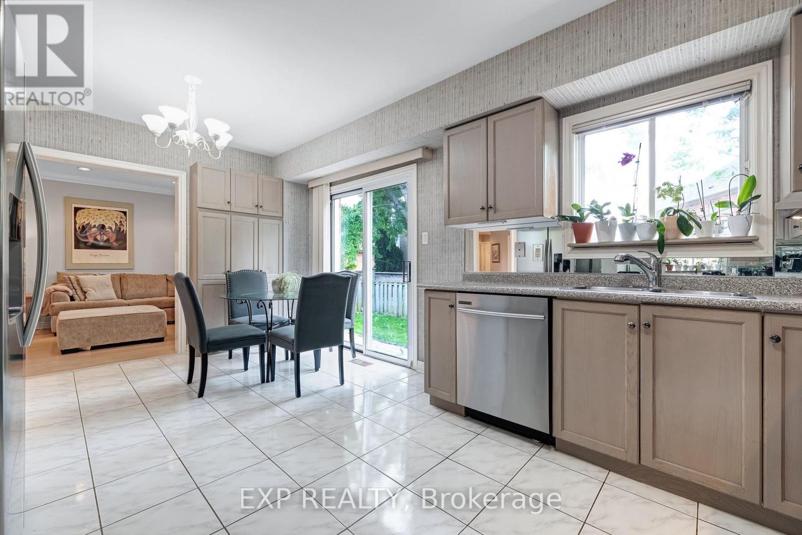 591 PLANTATION GATE - 9