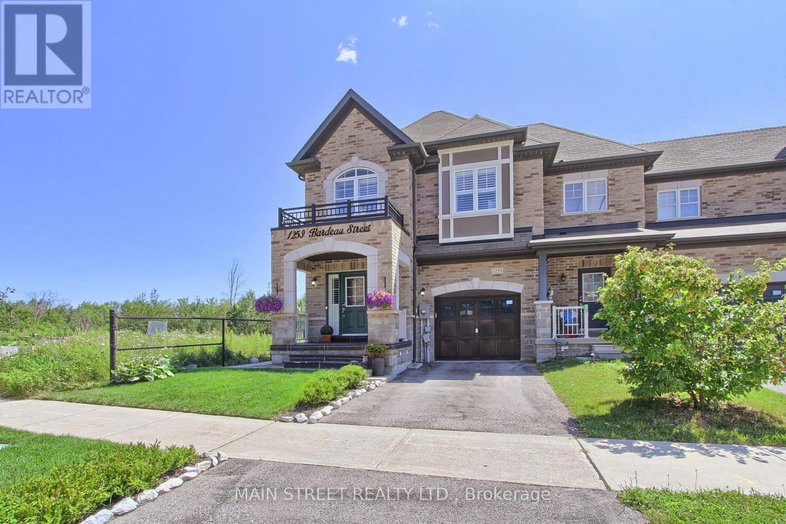 1259 BARDEAU STREET - 4