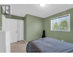 Bedroom 3 - 4 Gold Park Gate, Essa, ON L3W0C2 Photo 10