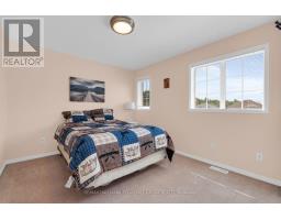 Bedroom 2 - 4 Gold Park Gate, Essa, ON L3W0C2 Photo 9