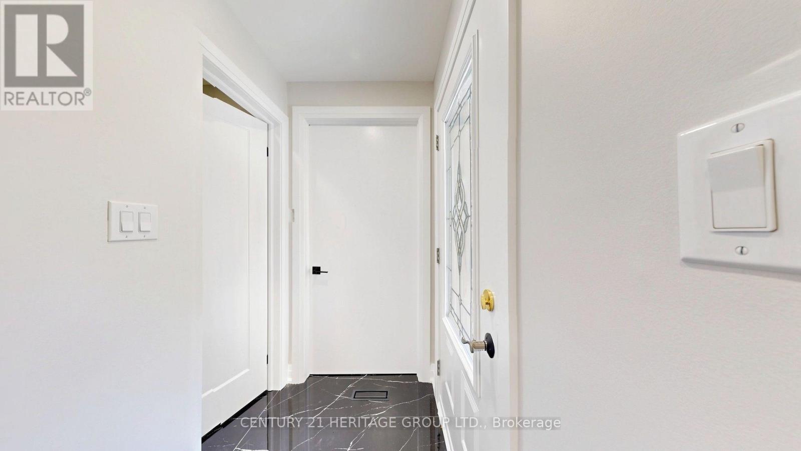 52 LUND STREET - 5