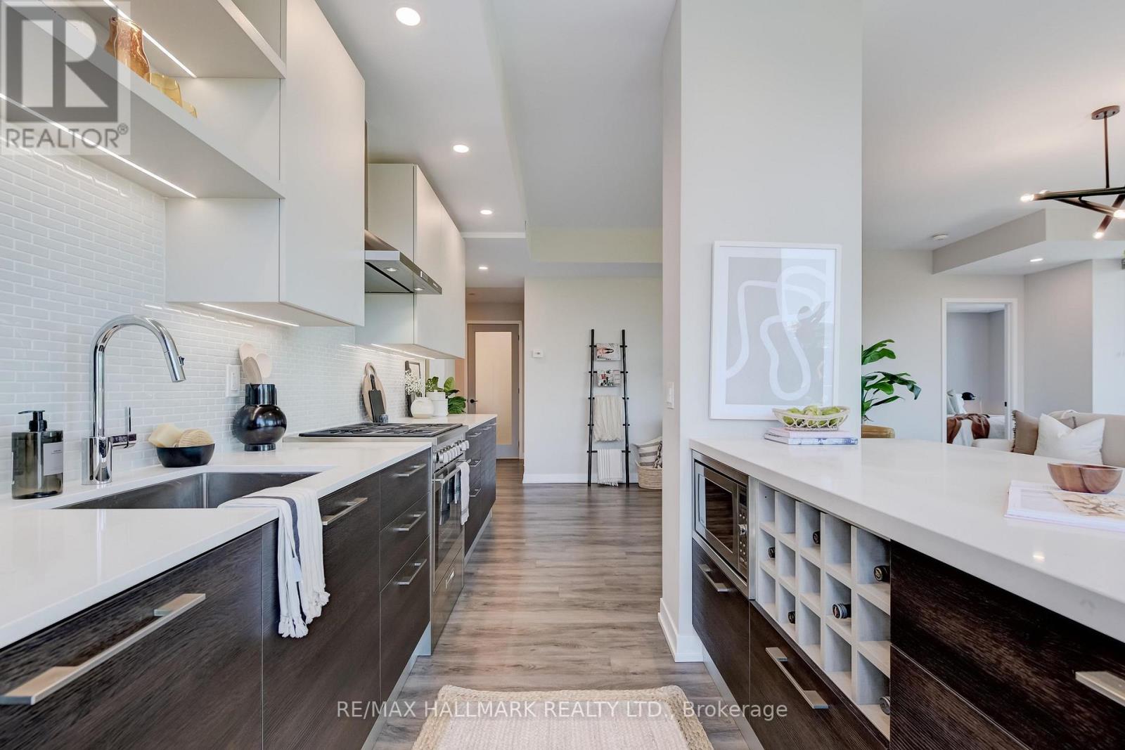 #402 2118 BLOOR STREET W - 14