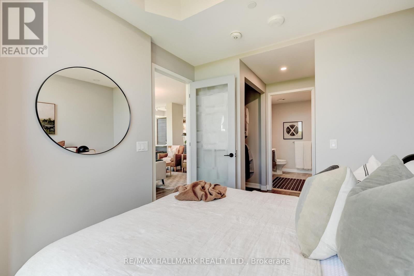 #402 2118 BLOOR STREET W - 22