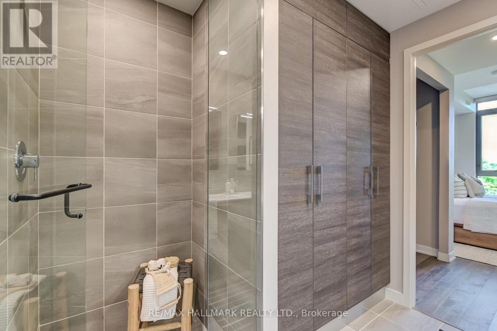#402 2118 BLOOR STREET W - 26