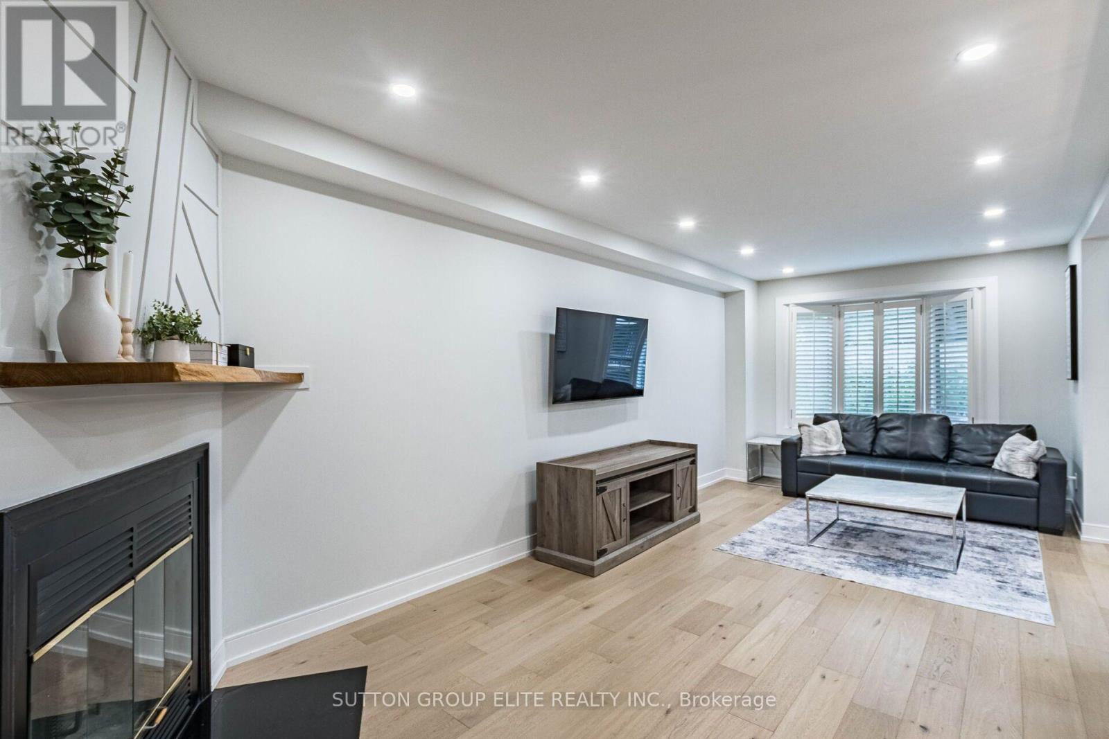 1009 IBAR WAY - 14