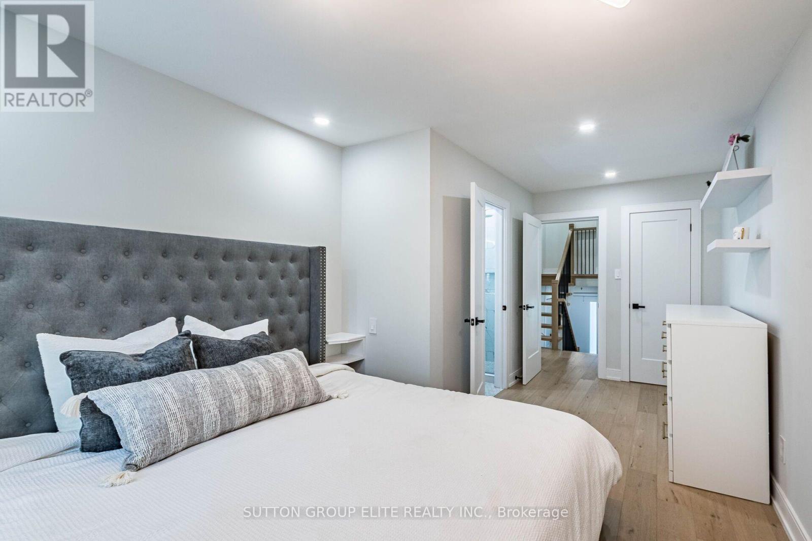 1009 IBAR WAY - 22
