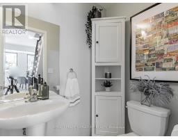 60 - 68 Winston Park Boulevard, Toronto, ON M3K1C3 Photo 11