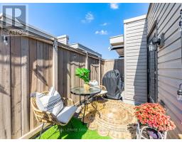 60 - 68 Winston Park Boulevard, Toronto, ON M3K1C3 Photo 20