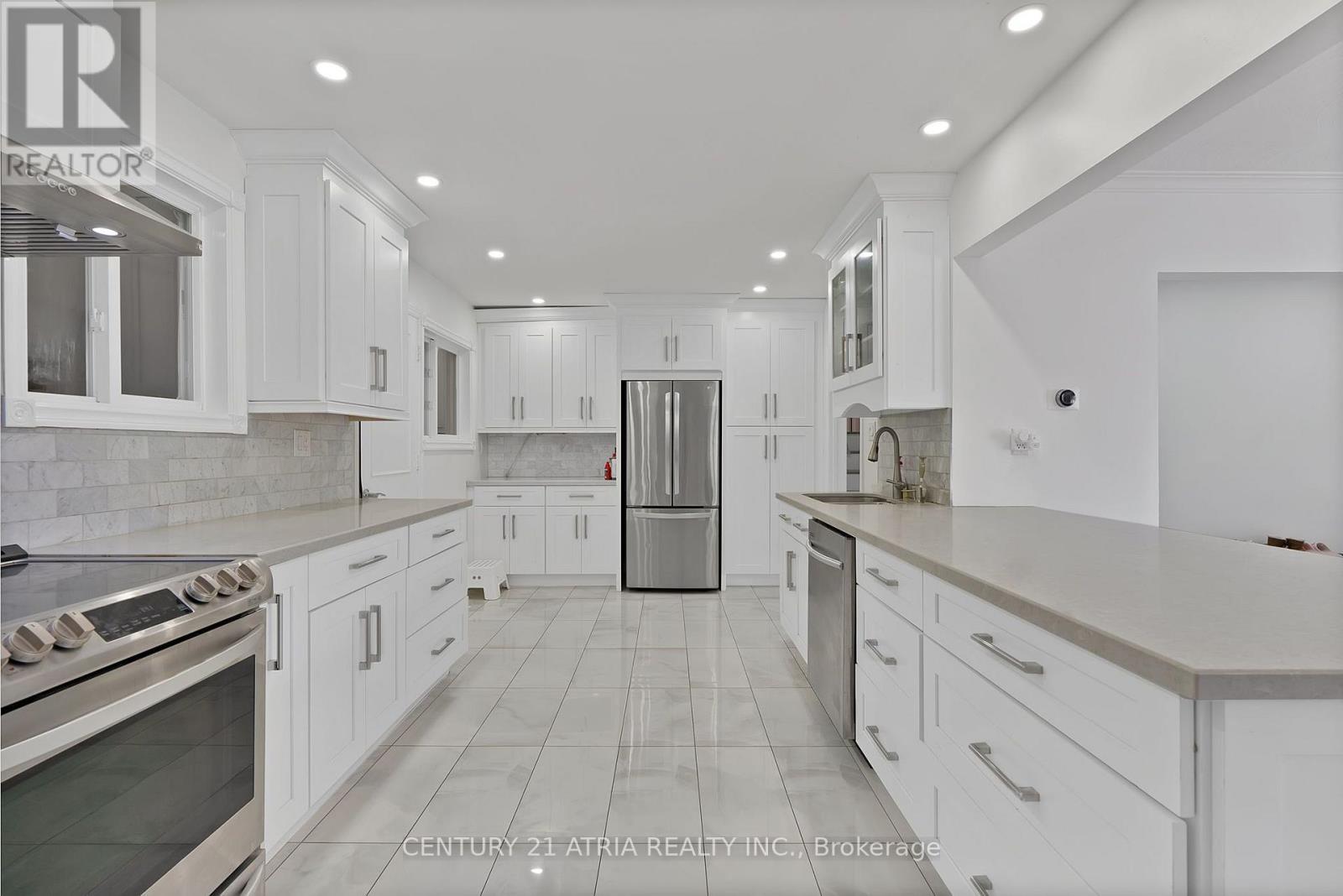 56 TOBERMORY DRIVE - 10
