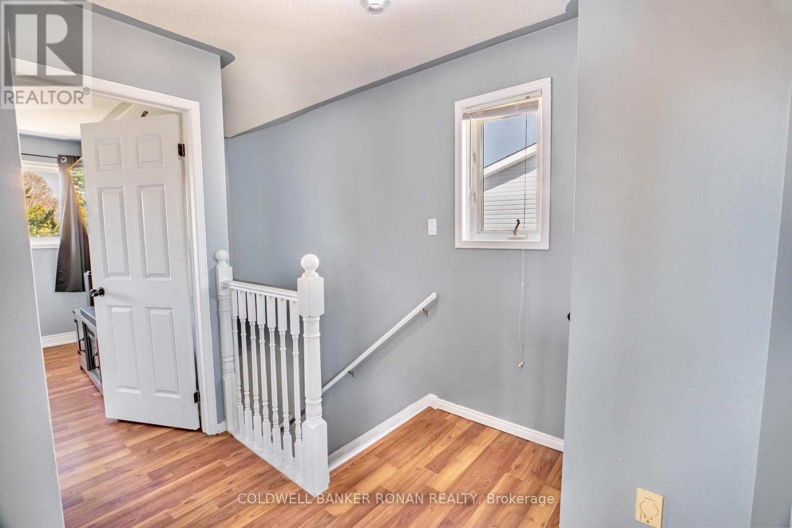 15 JENNINGS DRIVE - 15