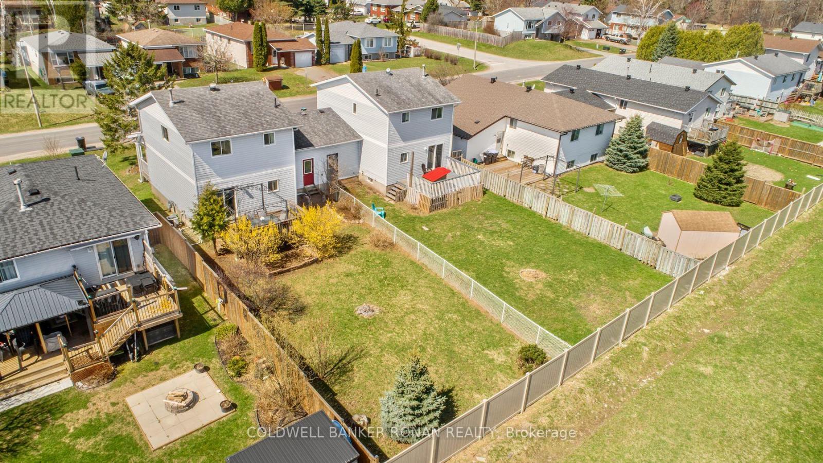 15 JENNINGS DRIVE - 33
