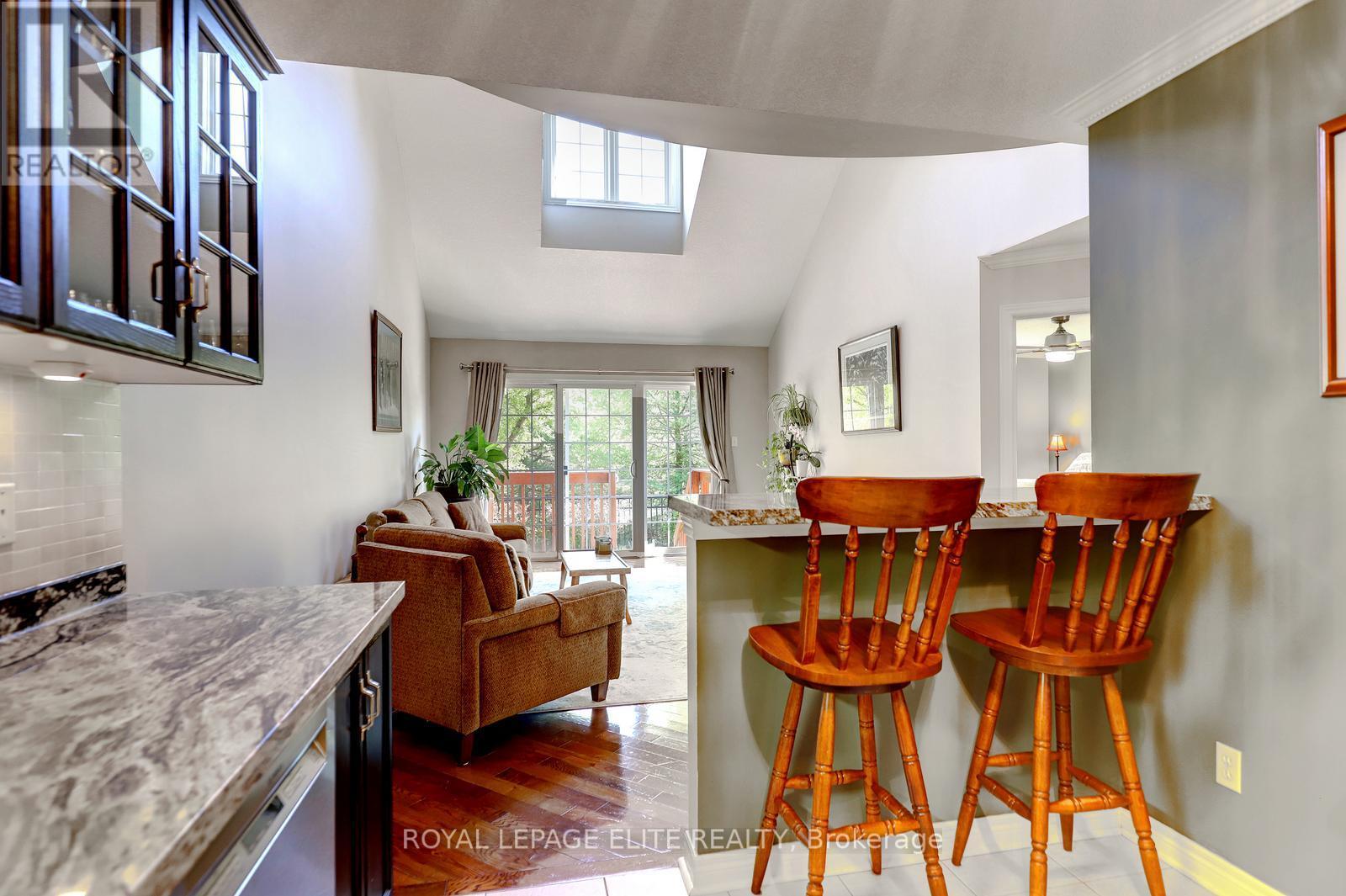118 LYNCH CIRCLE - 11