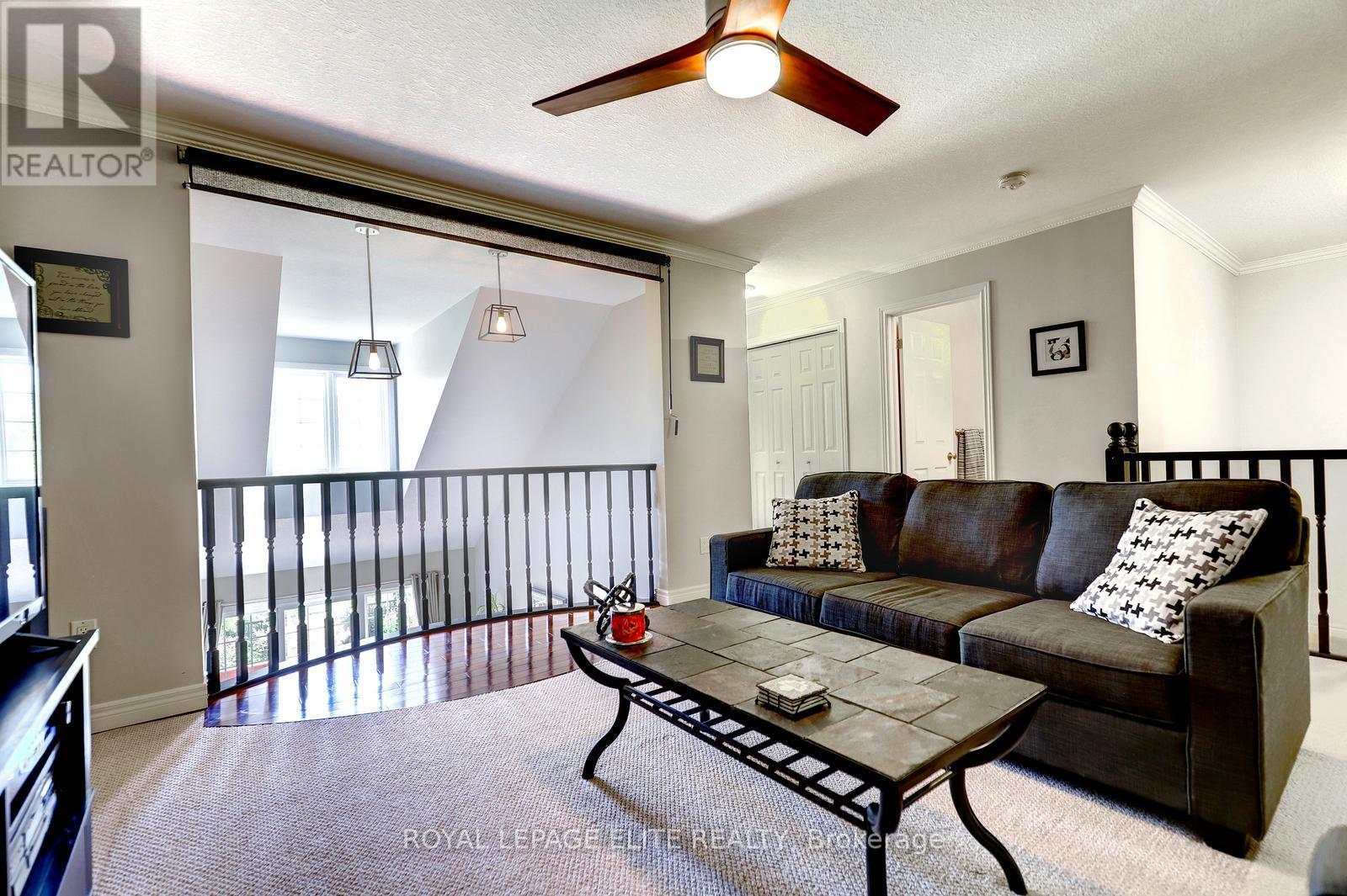 118 LYNCH CIRCLE - 21