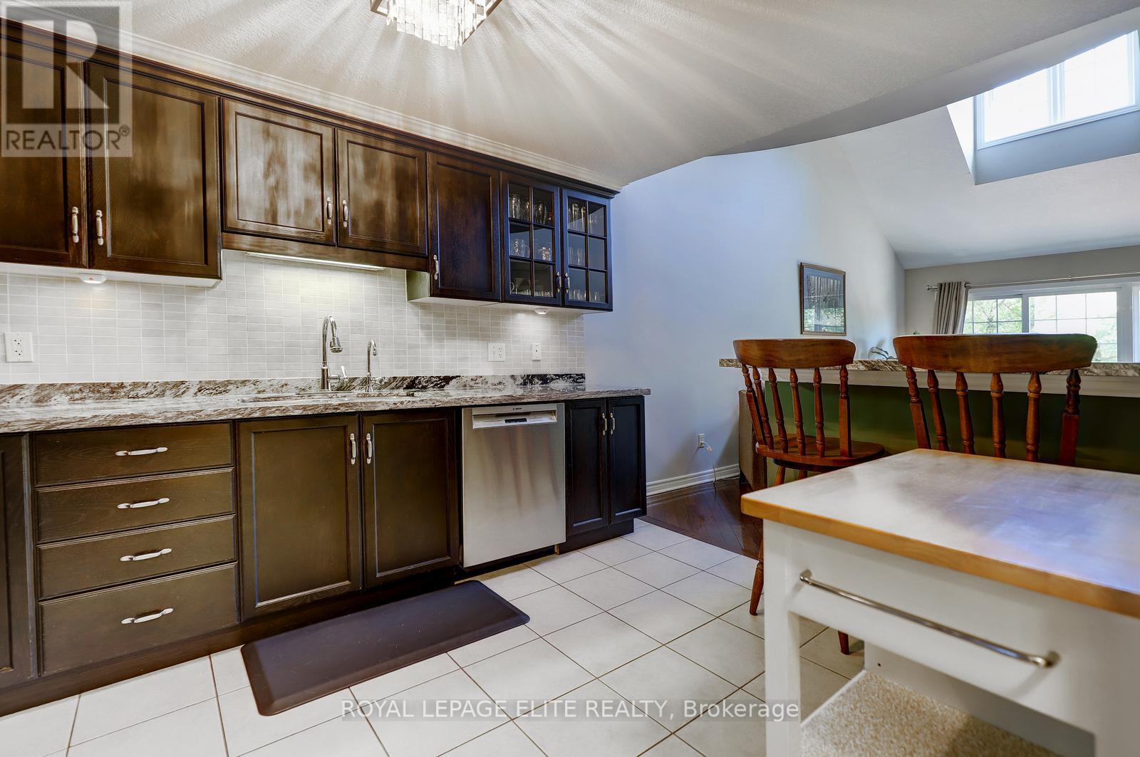 118 LYNCH CIRCLE - 9