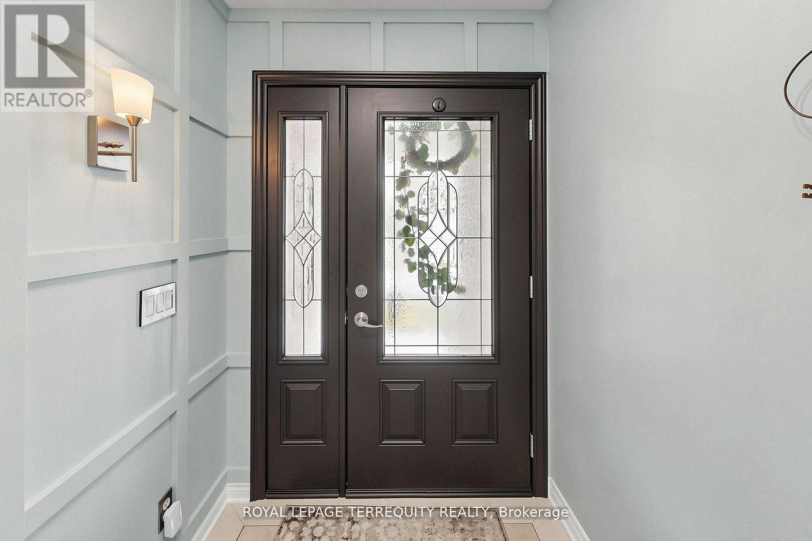 29 ROSE GLEN CRESCENT - 2